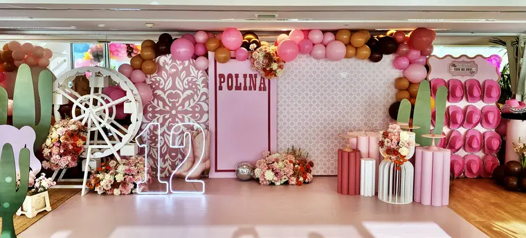 Douze ans — rose poudré & fleurs